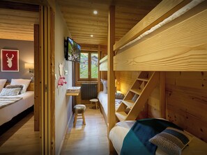 3 quartos, escrivaninha, ferros/tábuas de passar roupa, Wi-Fi