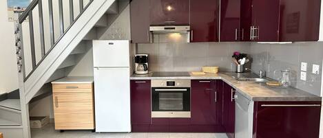 Fridge, oven, dishwasher