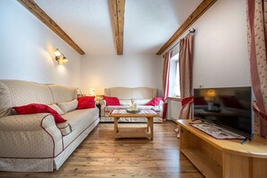 TV - Apartments Smidl 110D (Ortisei)