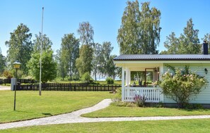 Property grounds - 3 bedroom lovely home in Källby (Källby)