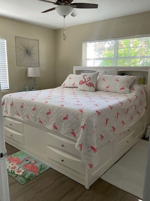 2 chambres, fer et planche à repasser, Wi-Fi gratuit, draps fournis