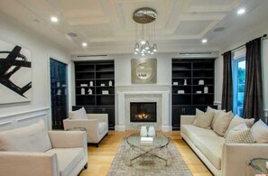 Interior - Veloz Villa - The Prime Private Estate (Los Angeles)