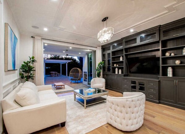 Interior - Veloz Villa - The Prime Private Estate (Los Angeles)