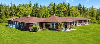 Baddeck Inn