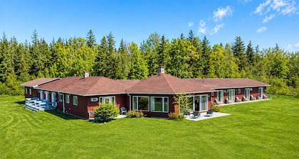 Baddeck Inn