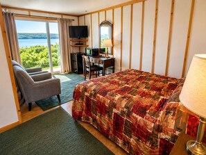 舒适单人房, 湖景 | 办公桌、笔记本电脑工作区、免费 WiFi