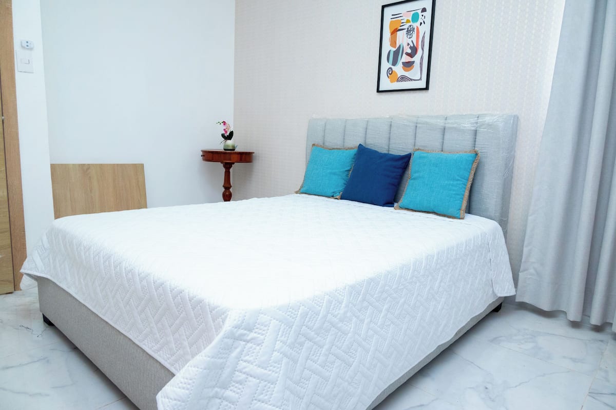 Comfort Apartment, 1 Bedroom, City View | 1 bedroom, iron/ironing board, free WiFi