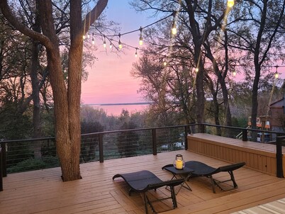Luxury Lake View Villa Near Eisenhower State Park