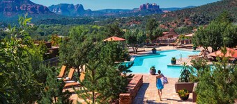 Resort with pool, fire pit, WiFi, and more in Amazing Sedona, AZ