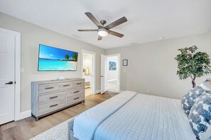 5 bedrooms, iron/ironing board, free WiFi, bed sheets - Walk to beach / Heated Pool / Ample residence / Marlin Key (Fort Lauderdale)