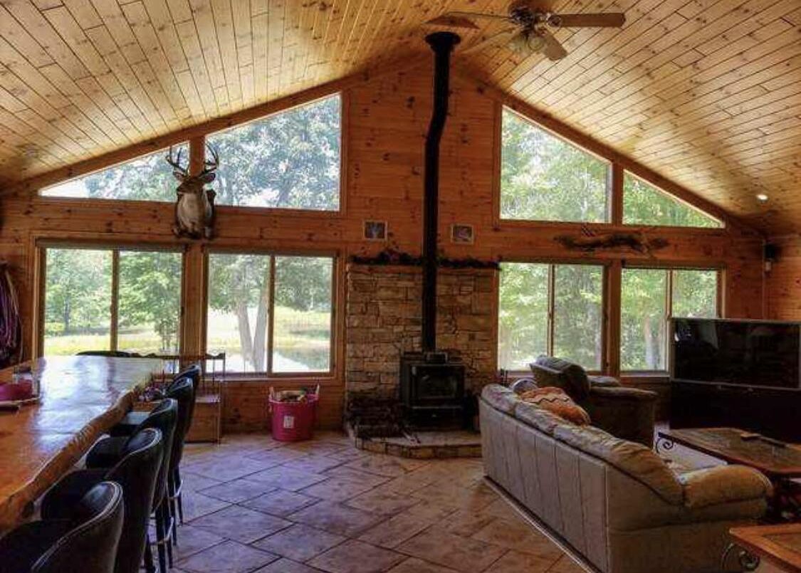 تلفزيون ذكي، مدفأة، ألعاب فيديو، مشغل دي في دي