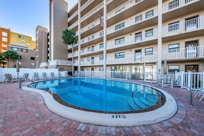 Nicht klassifiziertes Bild, 2 von 30, Schaltfläche