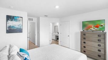 3 chambres, bureau, fer et planche à repasser, Wi-Fi