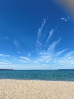 Ubicación a pie de playa y toallas de playa