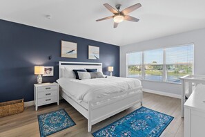 6 chambres, fer et planche à repasser, Wi-Fi, draps fournis