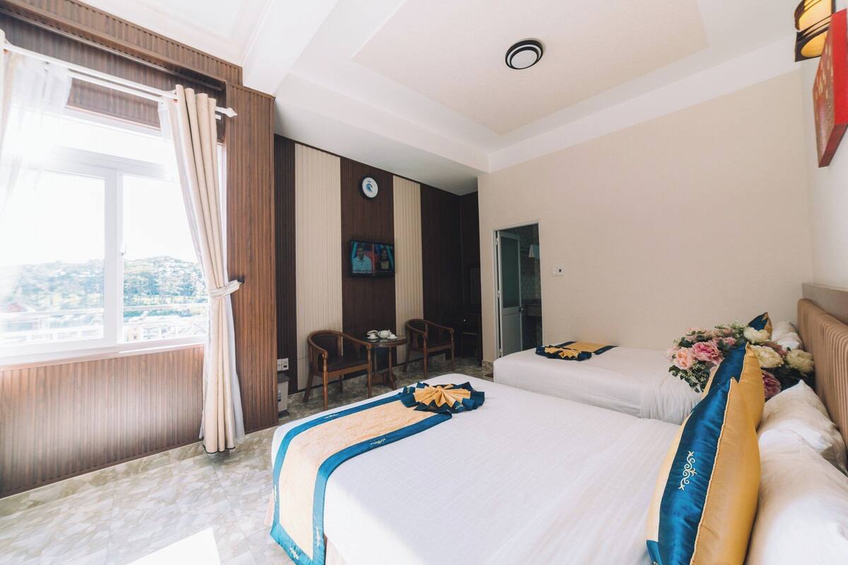 Phòng Deluxe | Minibar, bàn, khu vực làm việc phù hợp cho laptop 