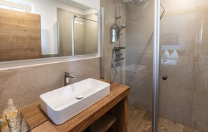 Een douche, een haardroger