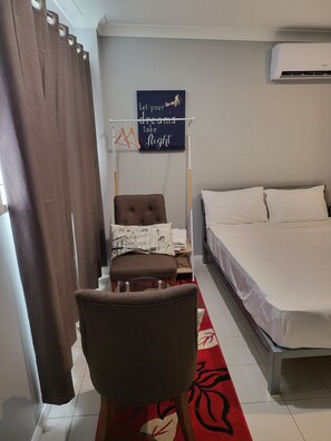 1 soverom, strykejern/-brett, wi-fi (inkludert) og sengetøy