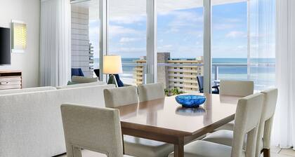 Ideal Beachfront Retreat - HUGE 3 bedroom SUITE!