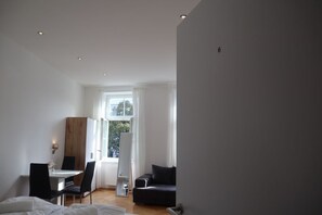 Interior - Superb 7BR Apt. For 22 People Near Hauptbahnhof (Vienna)