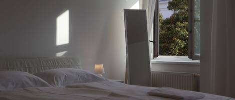 7 chambres, bureau, fer et planche à repasser, Wi-Fi