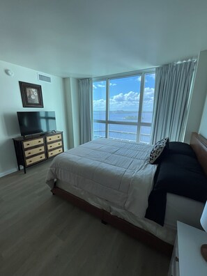 1 chambre, fer et planche à repasser, Wi-Fi gratuit, draps fournis