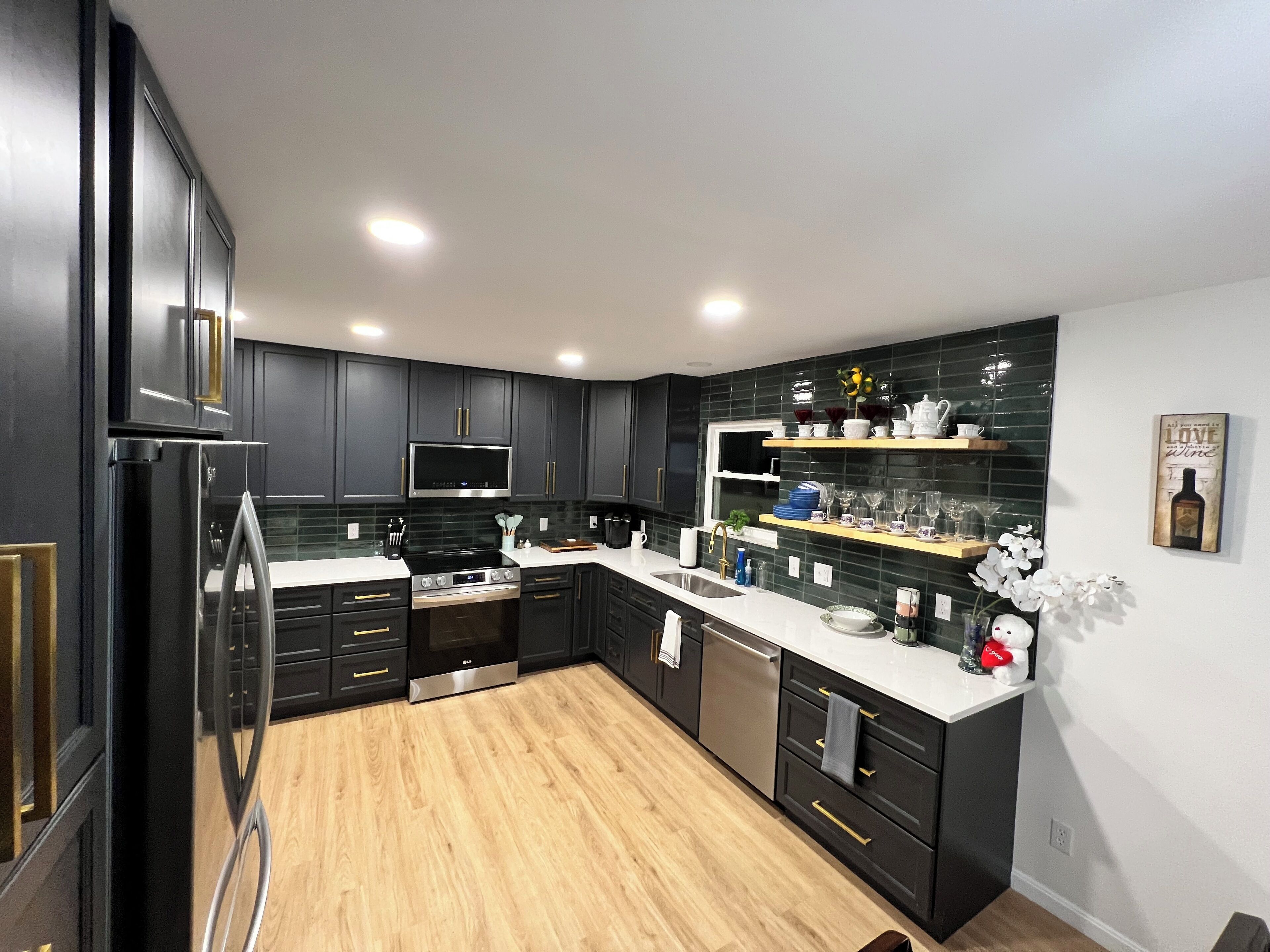 Timber-Comfortable 3b/3b Gem w/basement Near Summit Park 