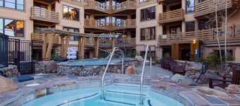 Inviting One Bedroom Condo in Village at Palisades Tahoe #9 - Ski In/Ski Out Adventures!