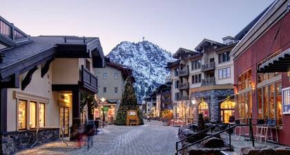 Inviting One Bedroom Condo in Village at Palisades Tahoe #9 - Ski In/Ski Out Adventures!