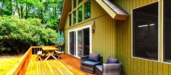 Hidden Gem by Lake Naomi Your Poconos family escape.