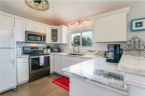 Red Ti Leaf Vacation House is your choice!

