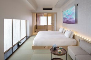 1 bedroom, desk, iron/ironing board, free WiFi - Nonsmoking Hollywood Twin Breakfast included / Kyoto Kyōto (Kyoto)