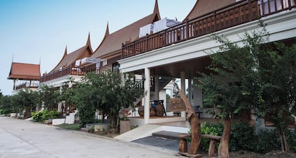 Thaihome Resort