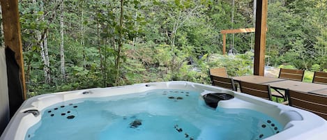 Bain à remous extérieur