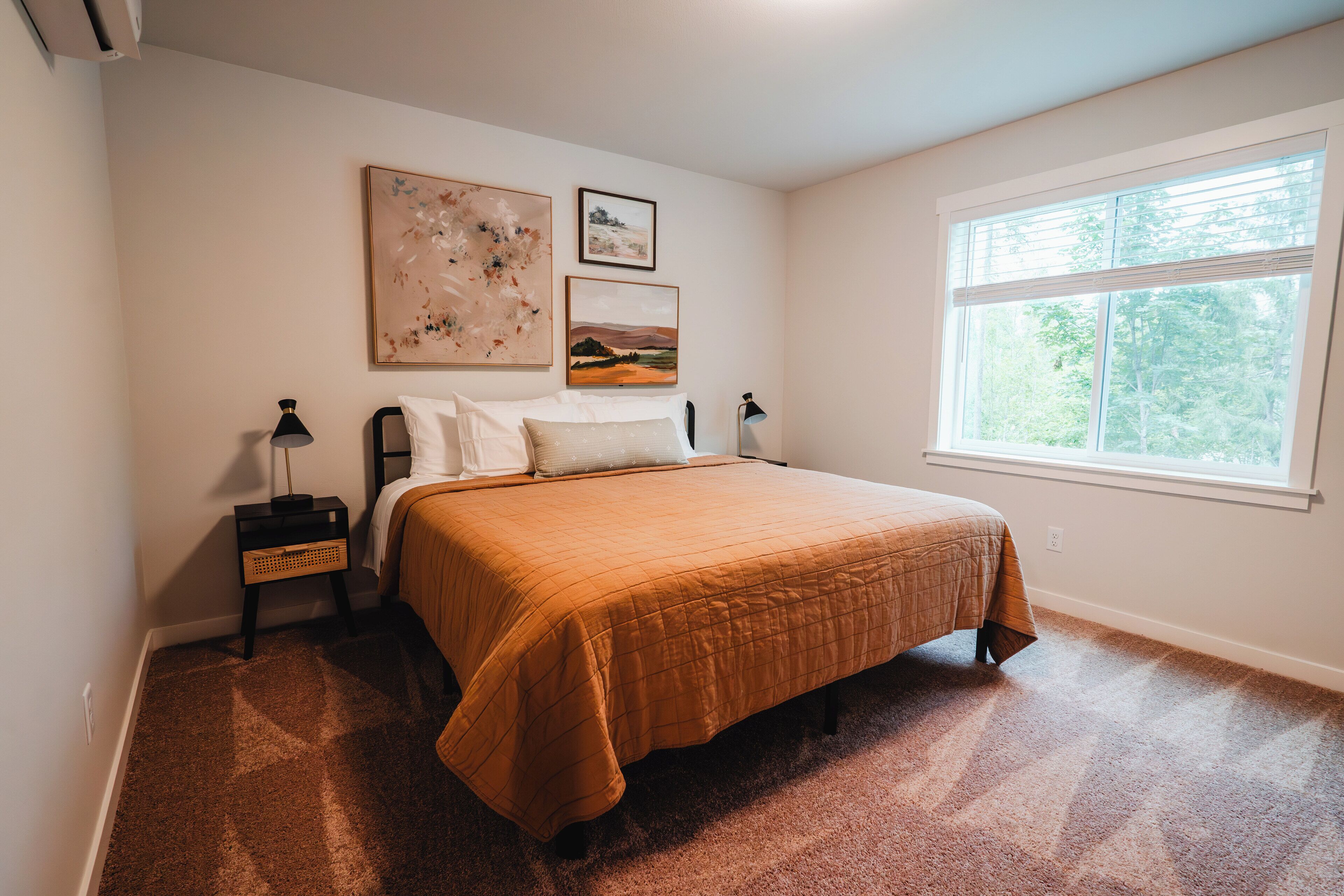 5 habitaciones, caja de seguridad en la habitación y cuna de viaje 