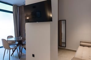 TV