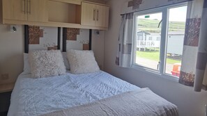 3 bedrooms, iron/ironing board, travel cot, WiFi