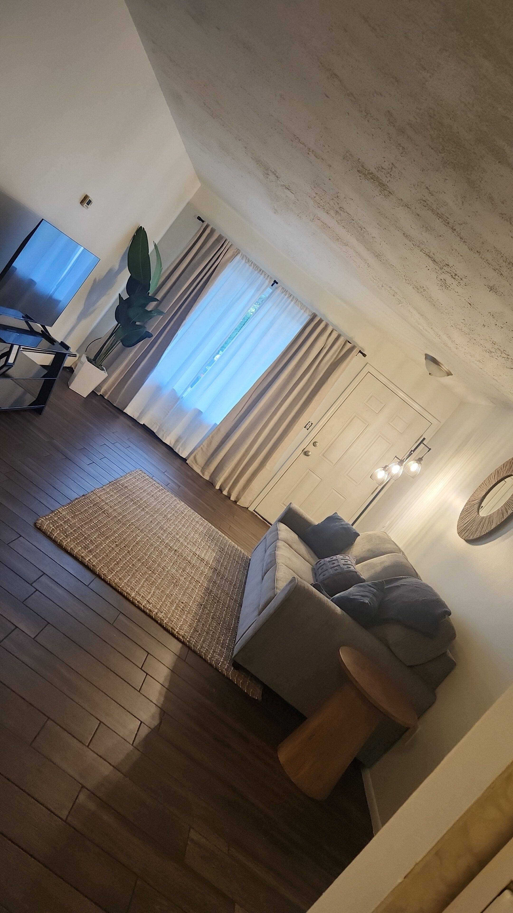 Cozy Apartment Getaway