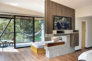 Superior Studio | Free WiFi, bed sheets