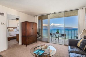 Interior - RK 909 OceanFront Condo w Beautiful Ocean Views (Lahaina)
