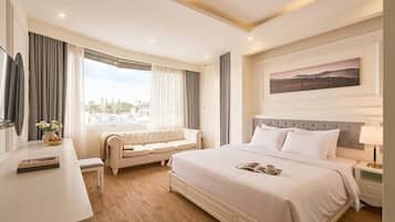 Suite, City View | City view