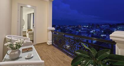 Nature Hotel - Pham Hong Thai
