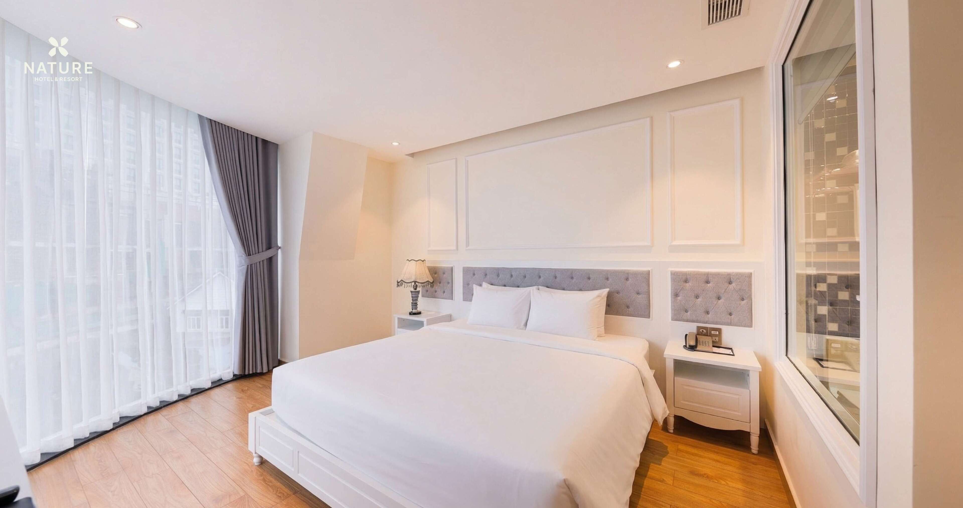 Panoramic Room
