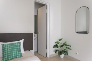 Superior Single Room | Free WiFi, bed sheets - Mono Coliving at BSD City (Pagedangan)