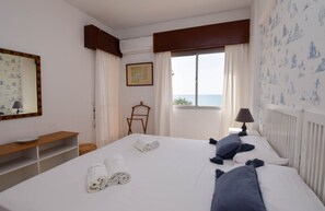 2 camere, ferro/asse da stiro, Wi-Fi gratuito, lenzuola