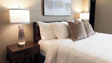 4 bedrooms, desk, travel cot, free WiFi