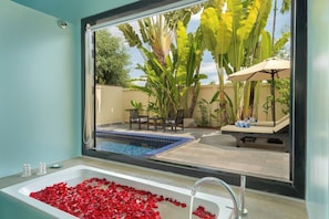 Deluxe Villa, Pool View | Bathroom | Separate tub and shower, rainfall showerhead, hair dryer, bathrobes - Habana Angkor Resort (Siem Reap)