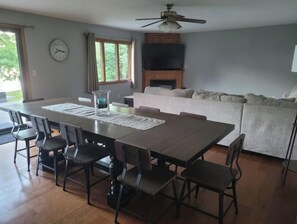 Dining - Lake Mary House, Alexandria MN
(Alexandria)