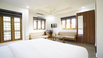 行政客房 | 办公桌、笔记本电脑工作区、免费 WiFi