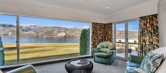 Mount Pisa Lake View